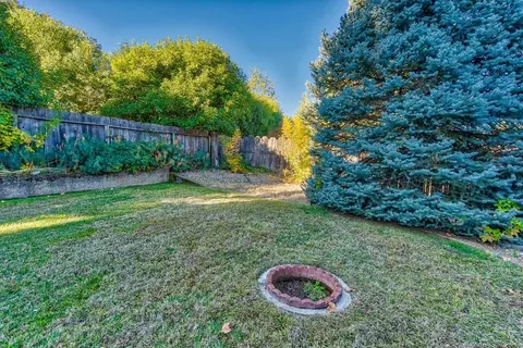 4435 Moyvane Dr, Redding, CA 96001 photo 38