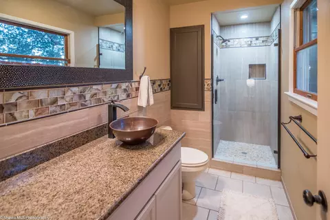 9682 Winegar Rd, Redding, CA 96003 photo 15