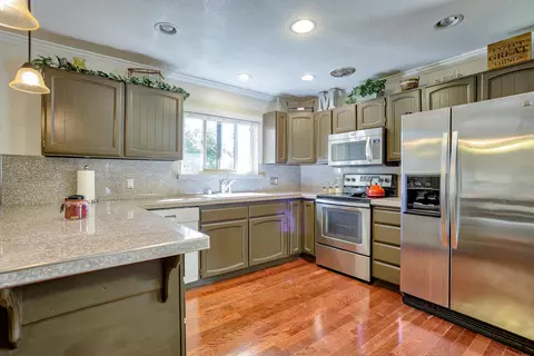 3865 Westgate Ave, Redding, CA 96001 photo 8
