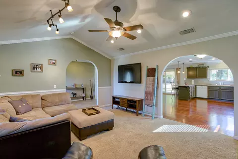 3865 Westgate Ave, Redding, CA 96001 photo 5