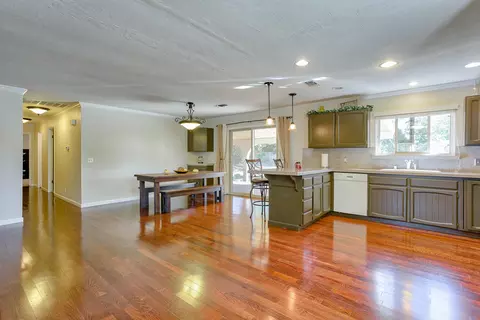 3865 Westgate Ave, Redding, CA 96001 photo 10