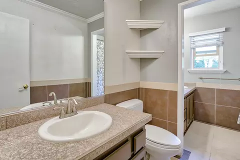 3865 Westgate Ave, Redding, CA 96001 photo 15