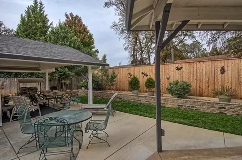 5862 Constitution Way, Redding, CA 96003 photo 36