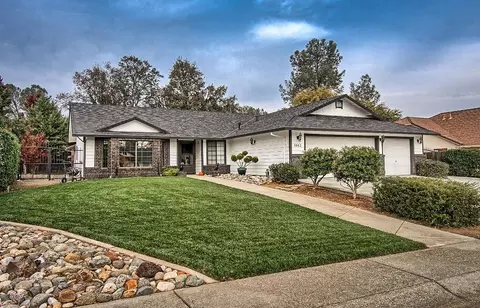 5862 Constitution Way, Redding, CA 96003 photo 1