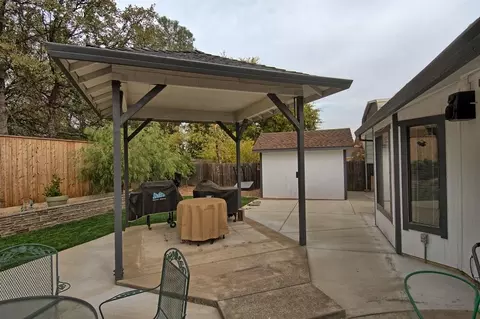 5862 Constitution Way, Redding, CA 96003 photo 40