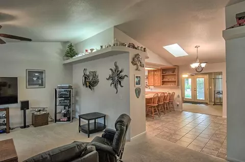 5862 Constitution Way, Redding, CA 96003 photo 9