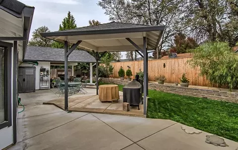 5862 Constitution Way, Redding, CA 96003 photo 37