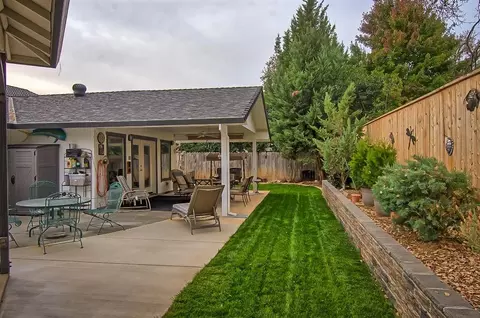 5862 Constitution Way, Redding, CA 96003 photo 38