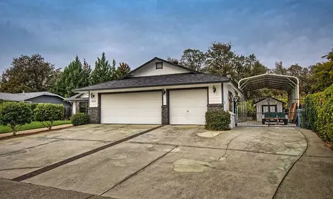 5862 Constitution Way, Redding, CA 96003 photo 4
