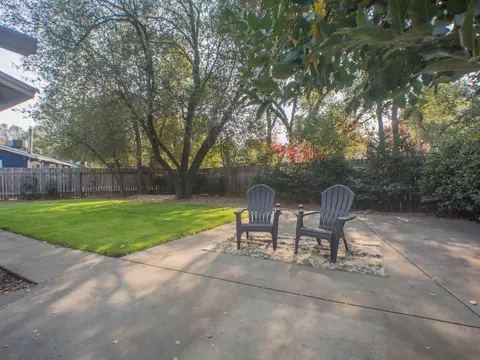 1070 Belcrest Dr, Redding, CA 96003 photo 52