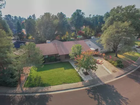 1070 Belcrest Dr, Redding, CA 96003 photo 1