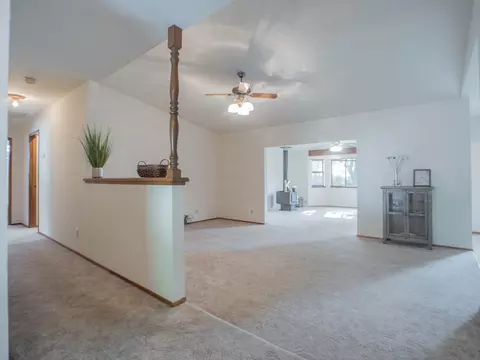 1070 Belcrest Dr, Redding, CA 96003 photo 15