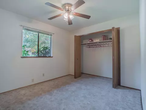 1070 Belcrest Dr, Redding, CA 96003 photo 46