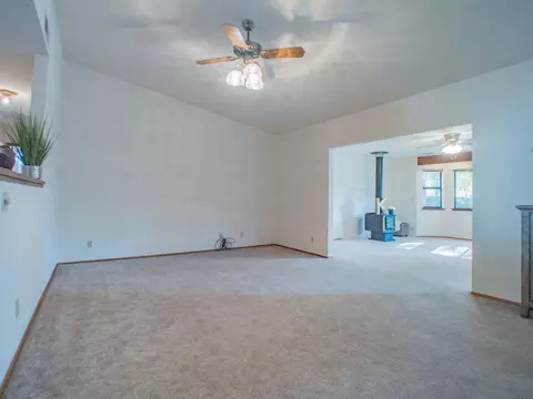 1070 Belcrest Dr, Redding, CA 96003 photo 16