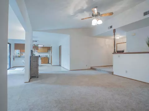 1070 Belcrest Dr, Redding, CA 96003 photo 17