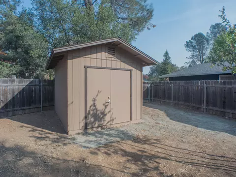 1070 Belcrest Dr, Redding, CA 96003 photo 61