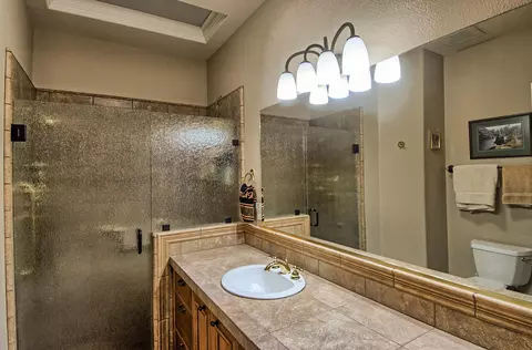 2336 Cumberland Dr, Redding, CA 96001 photo 28