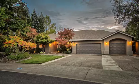 2336 Cumberland Dr, Redding, CA 96001 photo 1