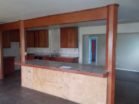17879 Cambridge Rd, Anderson, CA 96007 photo 2