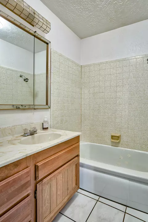 4133 Bechelli Ln, Redding, CA 96002 photo 13