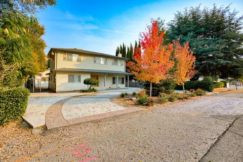 4133 Bechelli Ln, Redding, CA 96002 photo 1