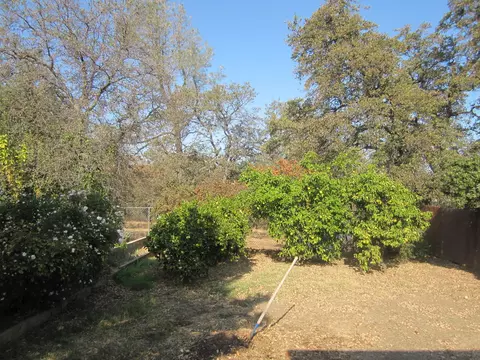 2366 Gold St, Redding, CA 96001 photo 15