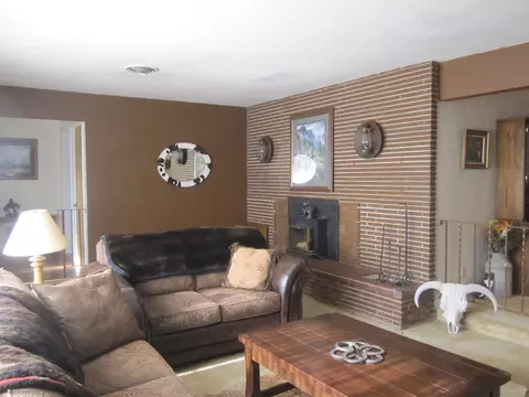 2366 Gold St, Redding, CA 96001 photo 4