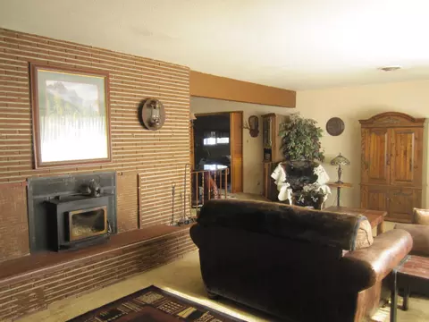 2366 Gold St, Redding, CA 96001 photo 21
