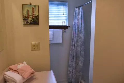 204 E Hinckley St, Mount Shasta, CA 96067 photo 16