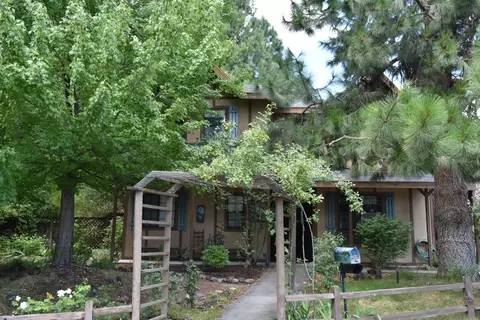204 E Hinckley St, Mount Shasta, CA 96067 photo 5