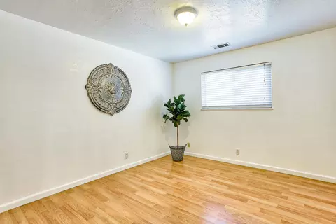 3560 Alta Mesa Dr, Redding, CA 96002 photo 9