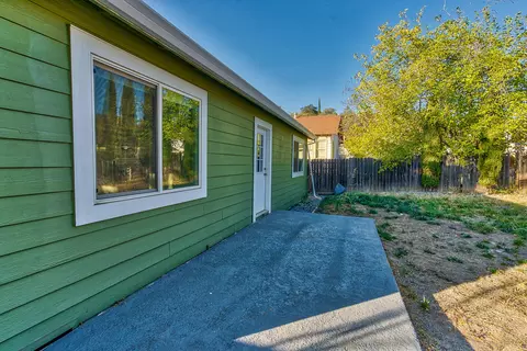 3381 West St, Redding, CA 96001 photo 24
