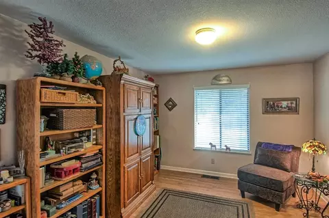7826 Castle View Ln, Redding, CA 96001 photo 20