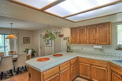 7826 Castle View Ln, Redding, CA 96001 photo 18