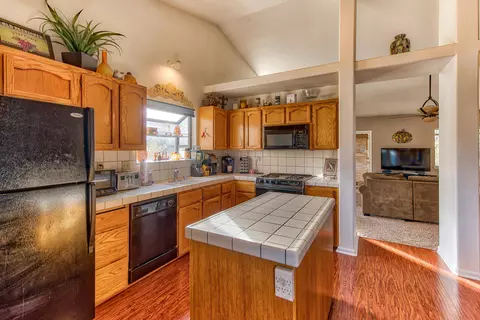 2724 Summerbreeze Pl, Redding, CA 96001 photo 11