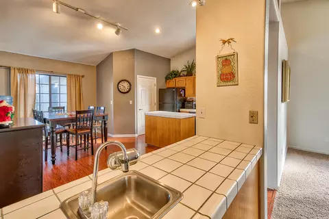 2724 Summerbreeze Pl, Redding, CA 96001 photo 8
