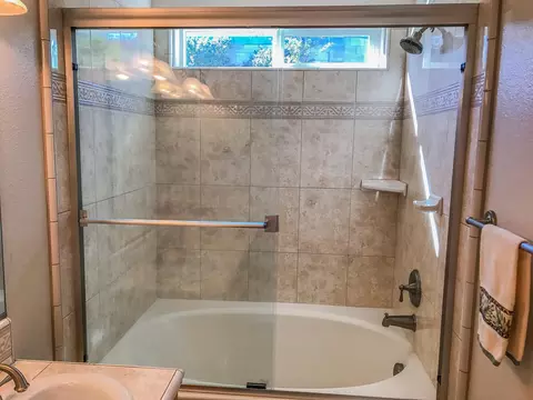 502 River Park Dr, Redding, CA 96003 photo 14