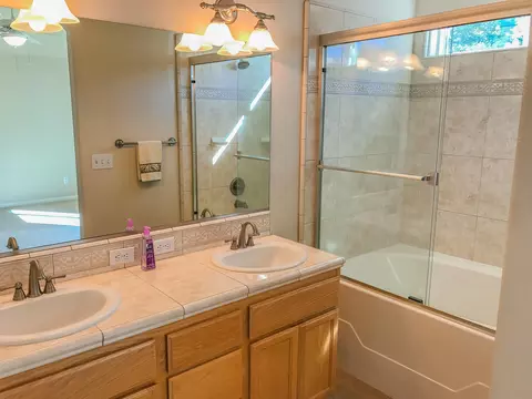 502 River Park Dr, Redding, CA 96003 photo 16