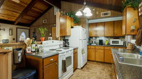 7640 Arbor Ln, Shingletown, CA 96088 photo 15
