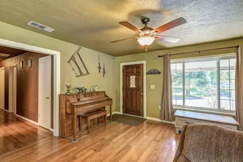 22050 Reading Dr, Anderson, CA 96007 photo 8