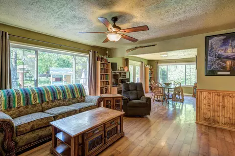 22050 Reading Dr, Anderson, CA 96007 photo 10