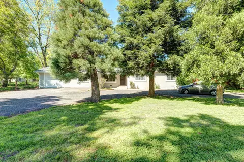 22050 Reading Dr, Anderson, CA 96007 photo 5