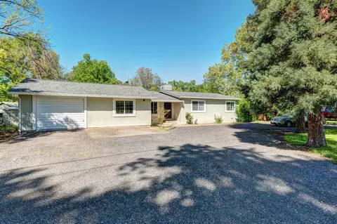 22050 Reading Dr, Anderson, CA 96007 photo 3