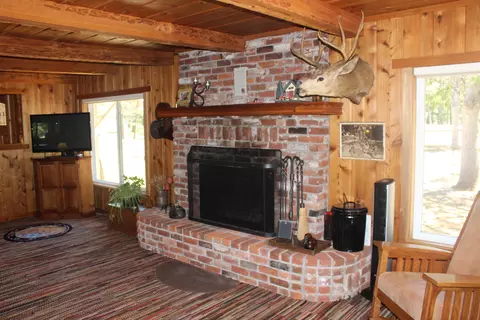 40952 Old School Rd, Fall River Mills, CA 96028 photo 5