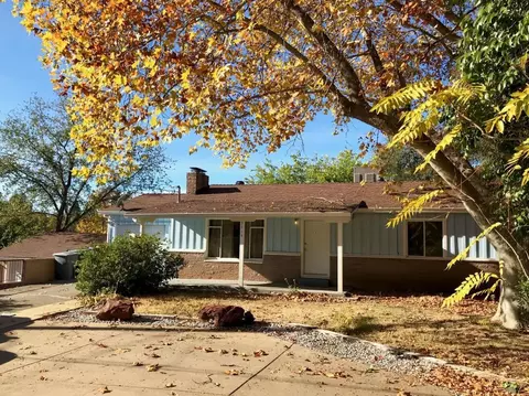 3714 Ricardo Ave, Redding, CA 96002 photo 2
