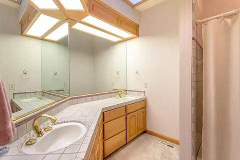 2443 Pinion Ct, Redding, CA 96002 photo 19
