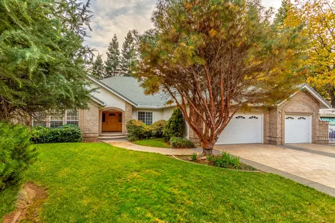 2443 Pinion Ct, Redding, CA 96002 photo 1