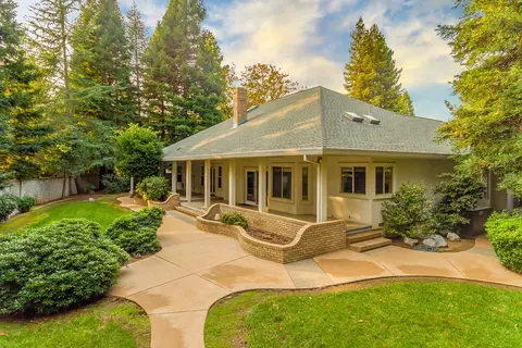 2443 Pinion Ct, Redding, CA 96002 photo 25