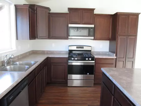 1045 Deodar Way, Redding, CA 96003 photo 10