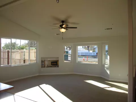 1045 Deodar Way, Redding, CA 96003 photo 8